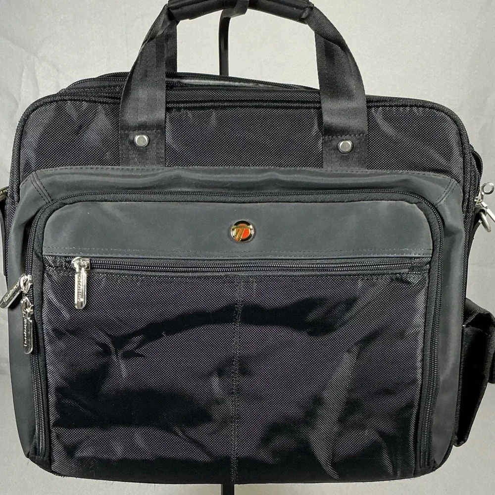 Targus Black Laptop Briefcase Messenger Bag Padded Computer Case Shoulder Strap